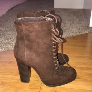 Heal booties